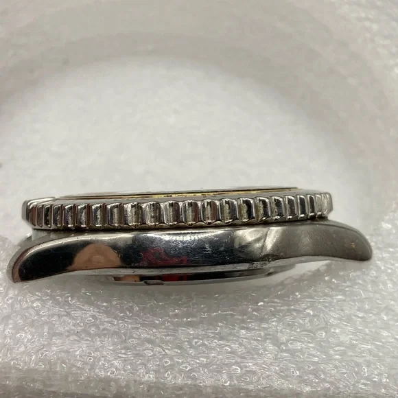 Casio vintage MD708 dive watch, gold black , stainless steel, parts or restore - Picture 5 of 7